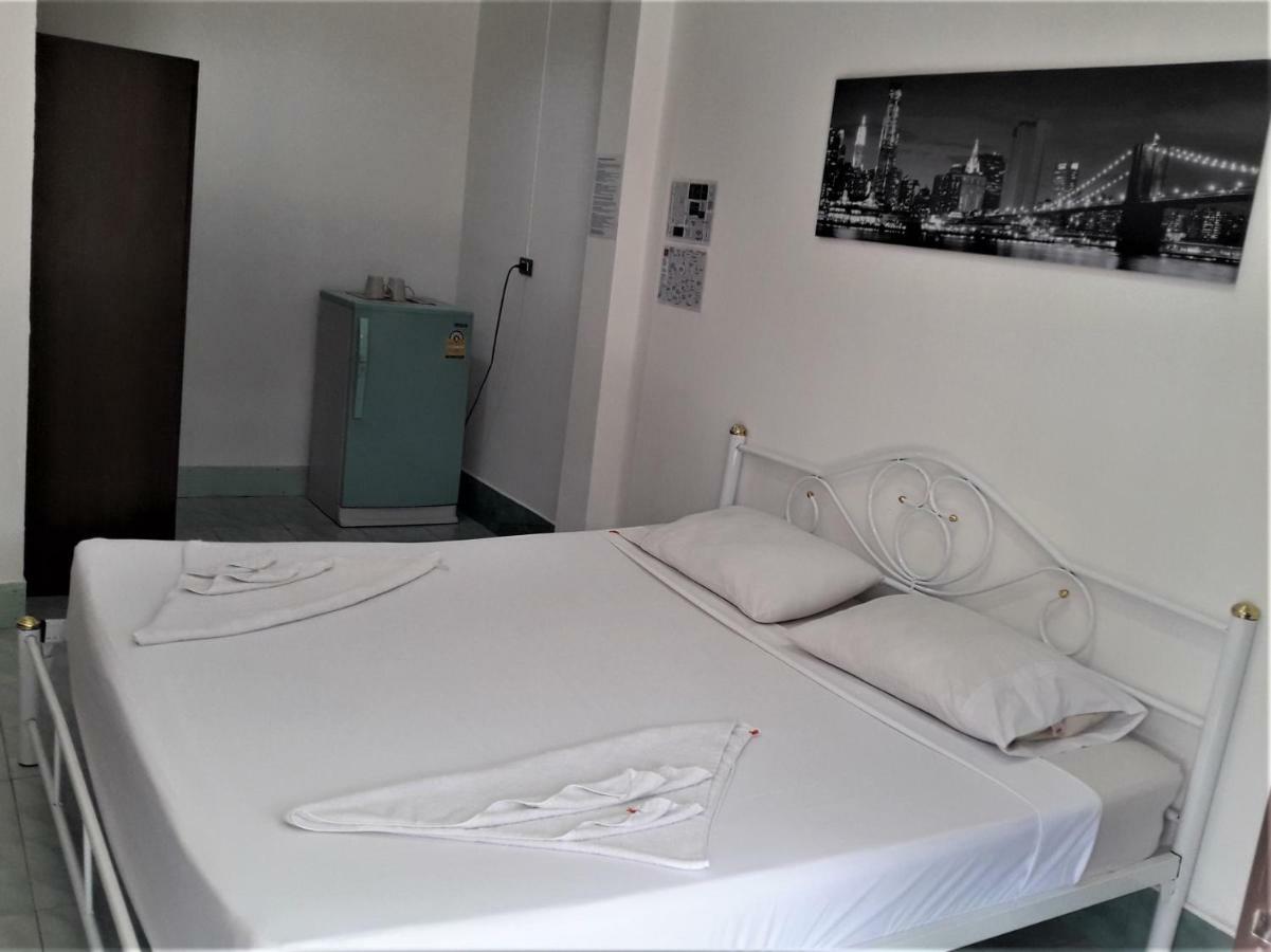 The Guest House - Apartment Phuket Екстериор снимка